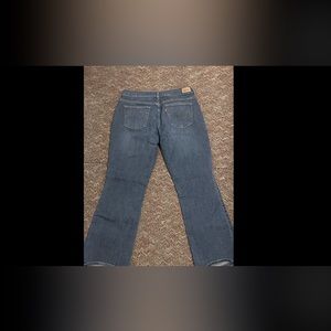 Boot cut Levi’s w red tab